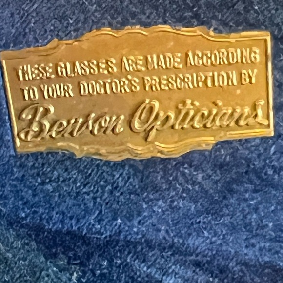 ANTIQUE SPECTACLES GOLD COLORED WIRE FRAME & CASE - Picture 7 of 8